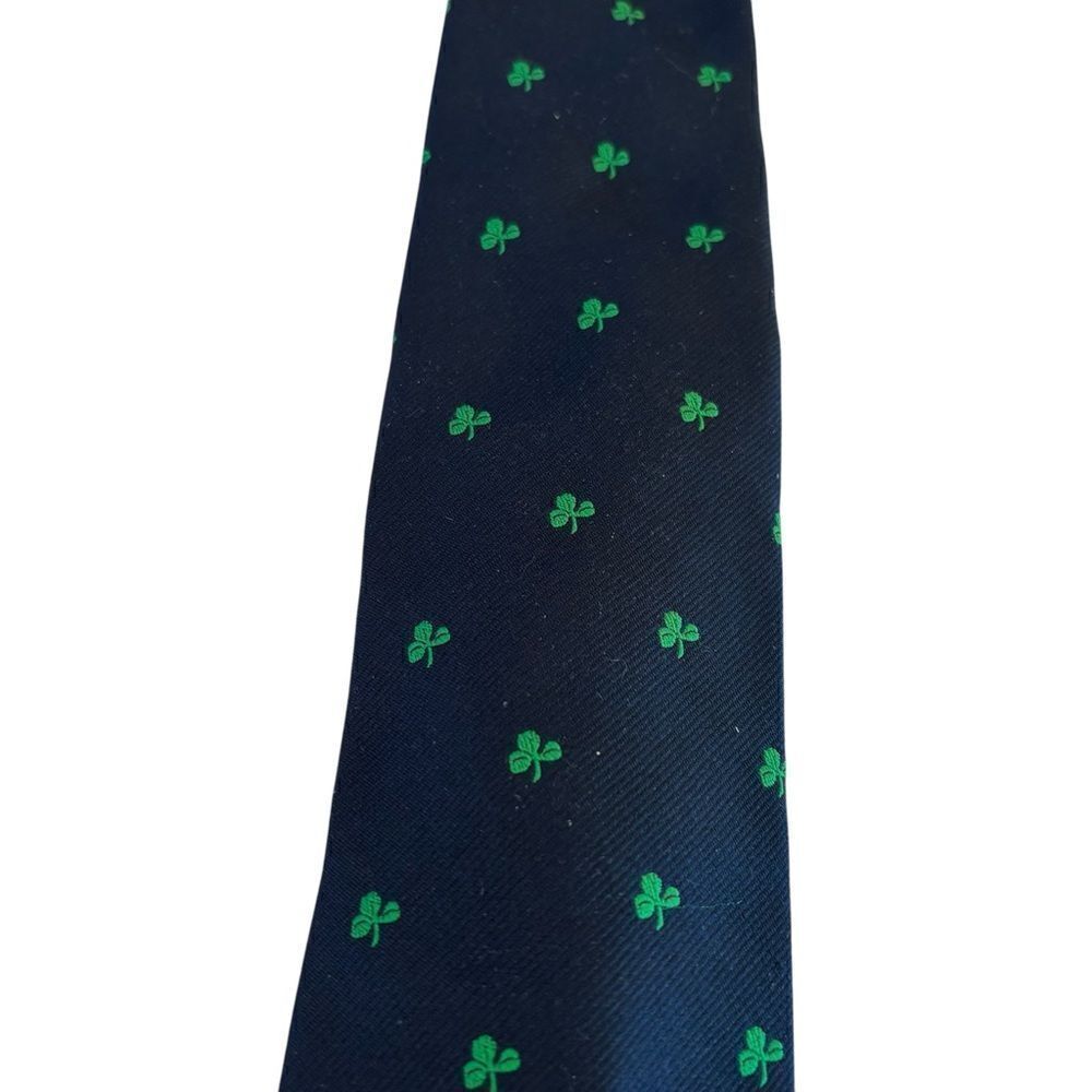 Dark Blue Tie w/ Green Shamrocks. Very Sharp!